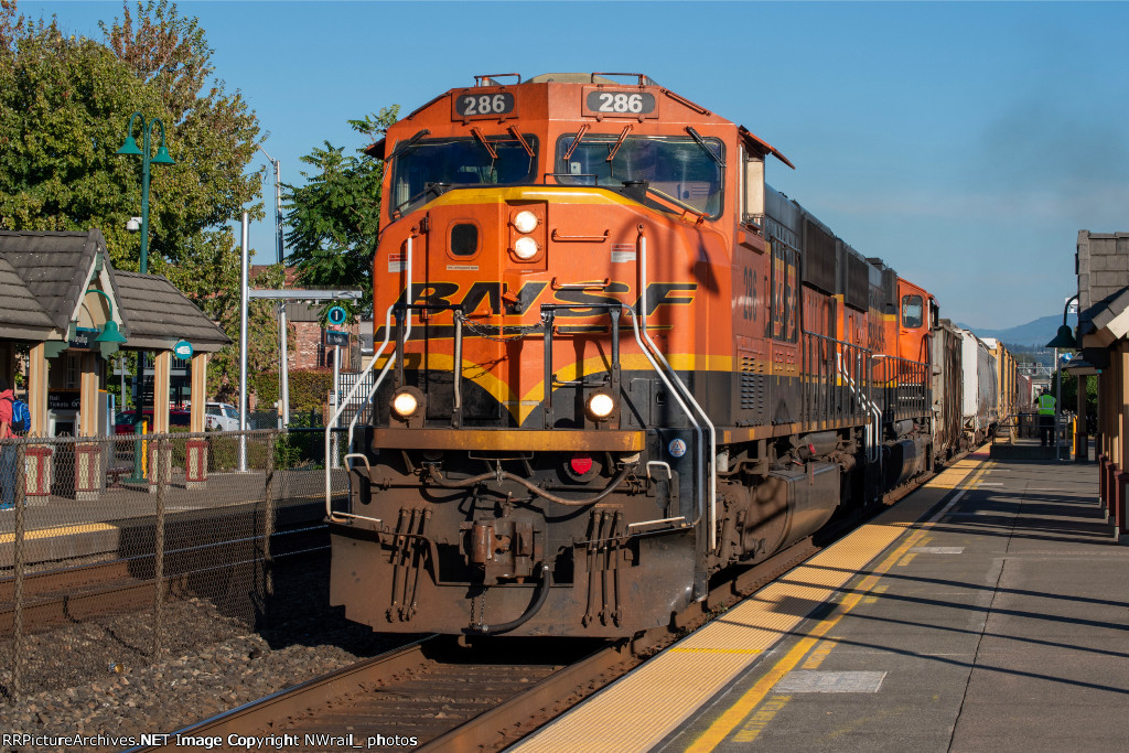 BNSF 286